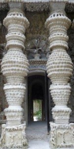 FRADRow  Cheval colonnes P1000275w